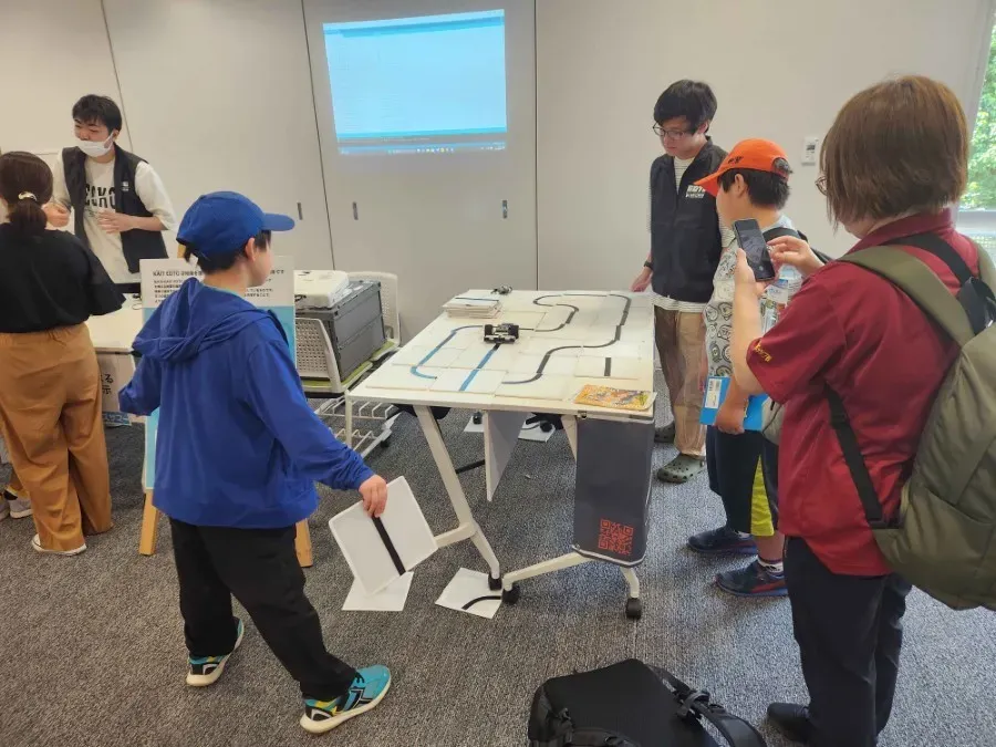 ライントレースロボットの展示