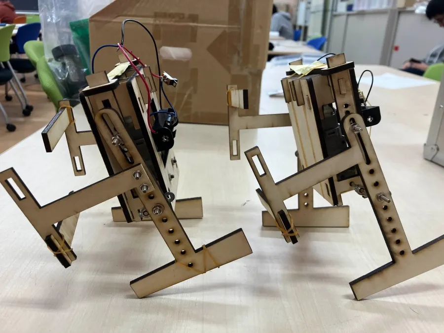 相撲ロボット